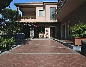 فندق مبيت وإفطار Rosso Vulcano